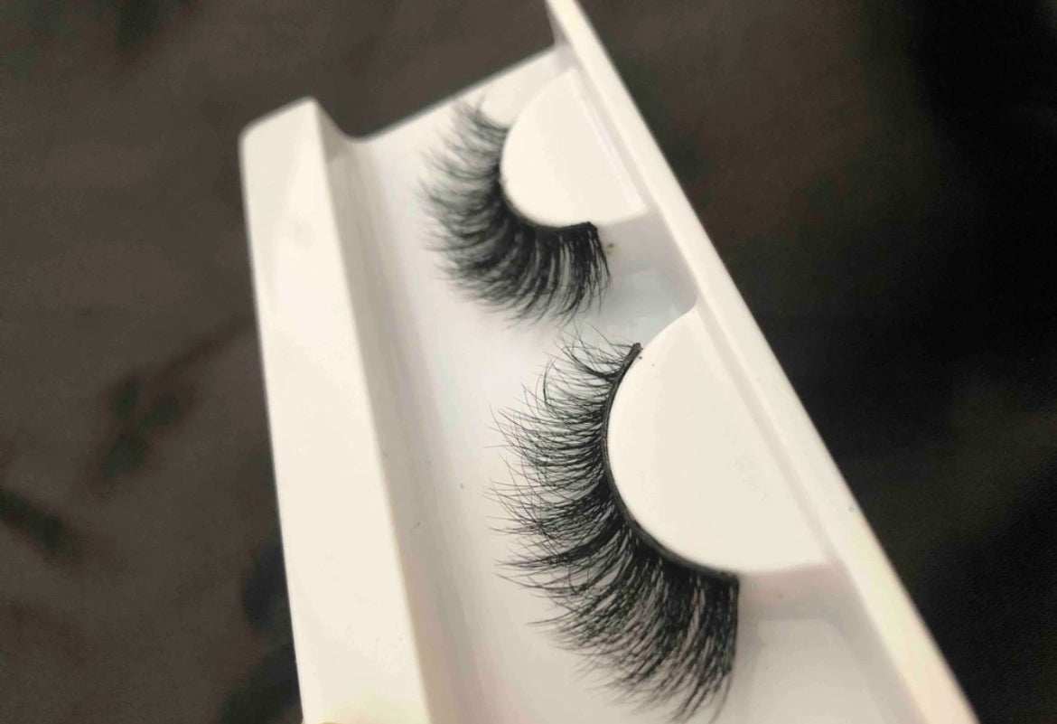 strip lashes