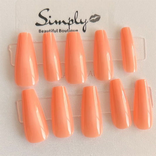 Press on nails