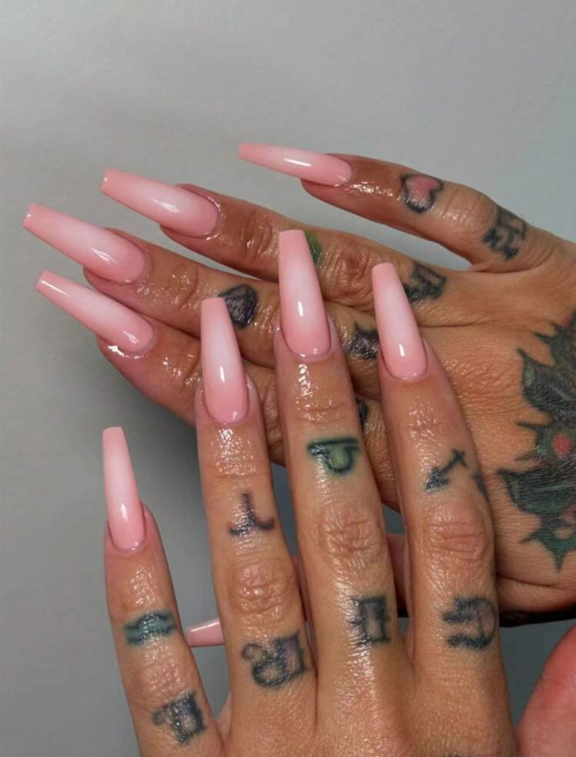 Pinkish press on nails