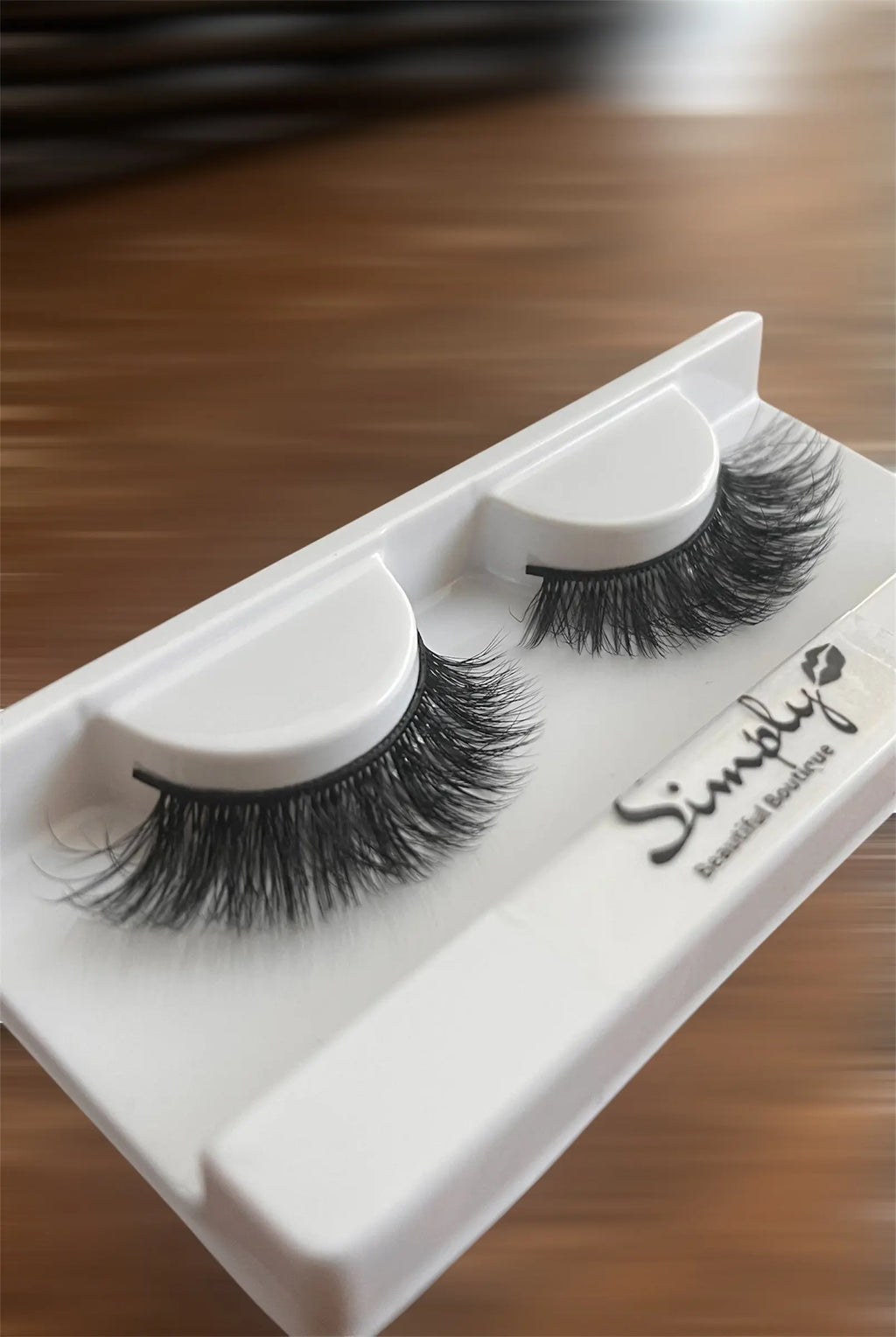 strip lashes
